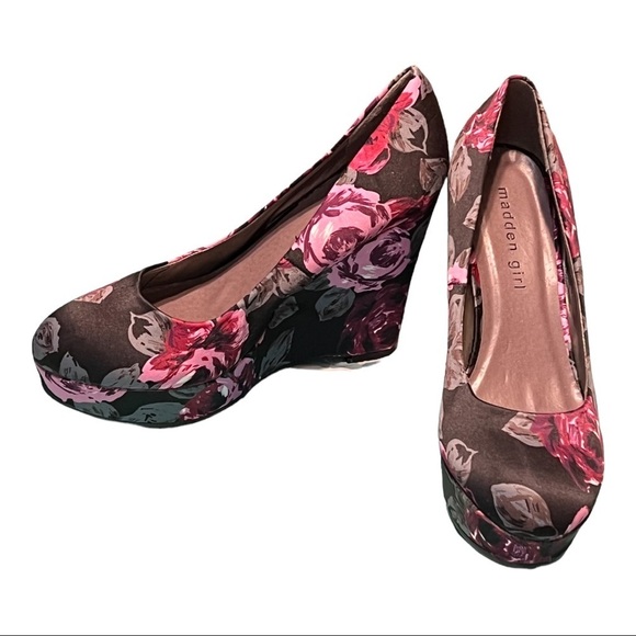 Madden Girl EXPLODE Satin Wedge Y2K Platform Heels Black Rose Glam Slip-On Shoes - Picture 4 of 6